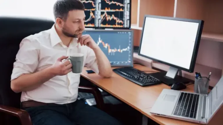 Where Can Investors Find Reliable Crypto Signals in a Noisy Market?